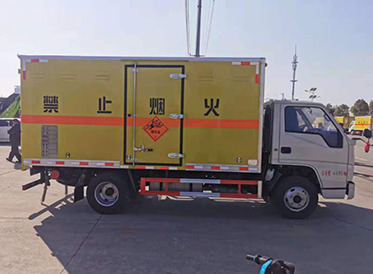 揭西爆破器材运输车